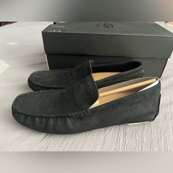 Ugg The Henrick slip on leather black shoes size 12 - Picture 1 of 7